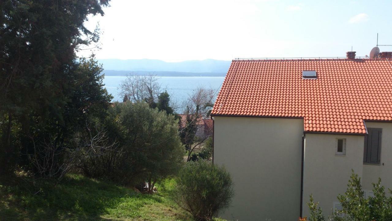 Apartman Sesna Bol Exterior foto